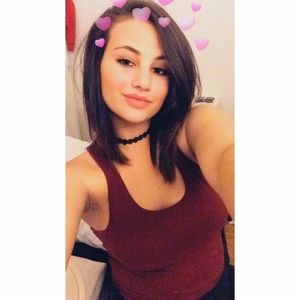 Meet your Posher, Chanelle